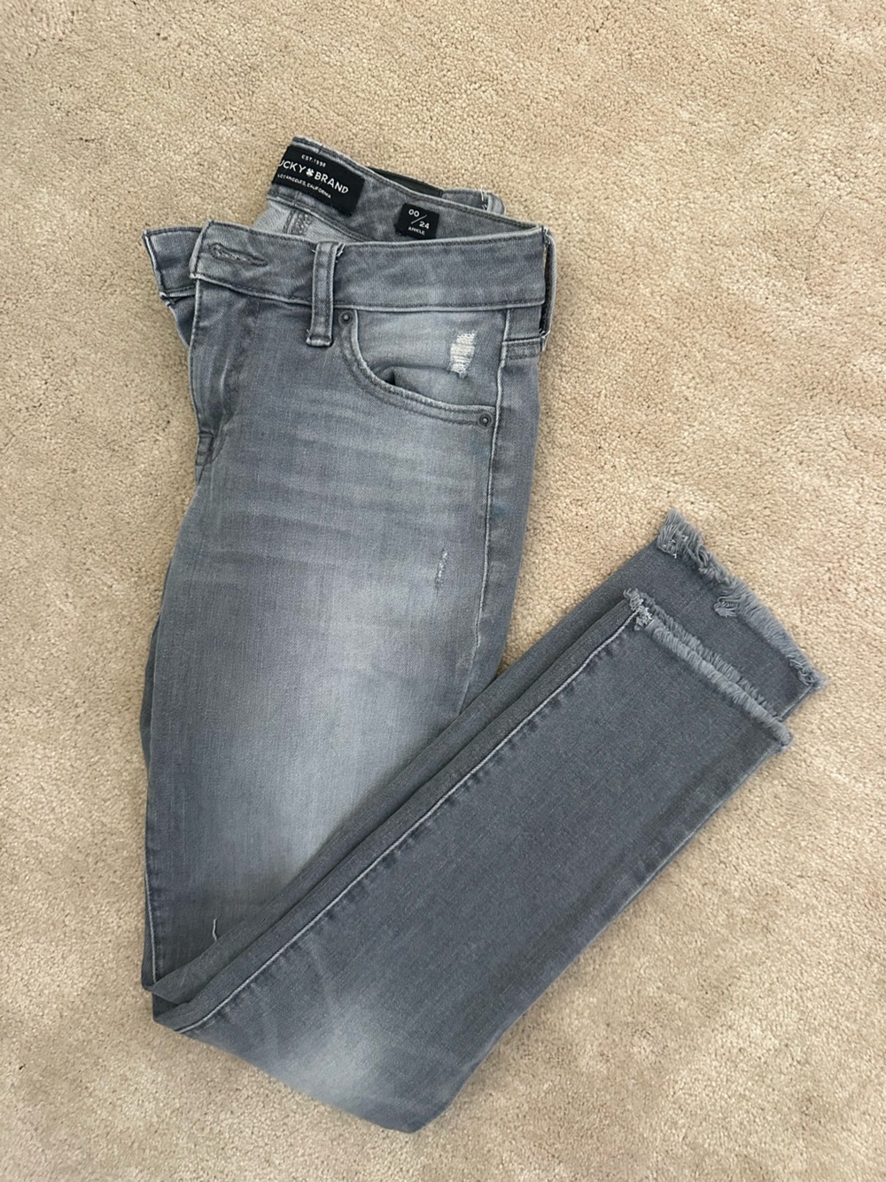 Lucky Brand Women's Skinny Jeans in Gray with Frayed Hem